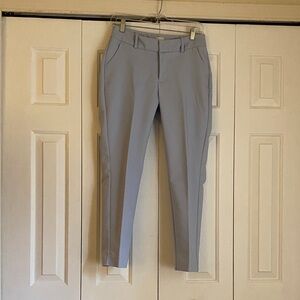 Women’s Blue Capri Pants